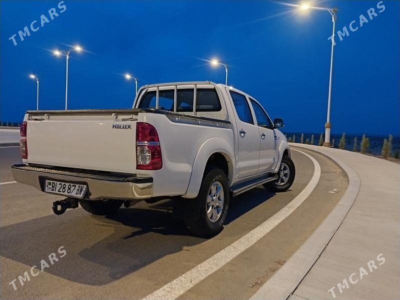 Toyota Hilux 2009 - 290 000 TMT - Туркменбаши - img 6