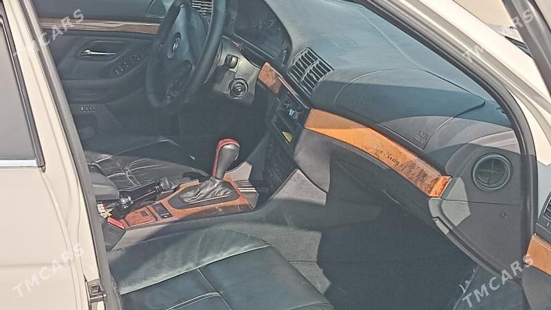 BMW E39 2002 - 140 000 TMT - Kaka - img 5