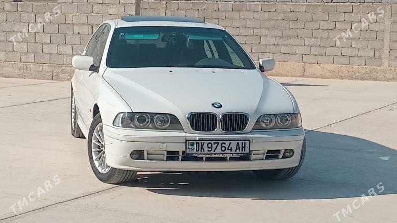 BMW E39 2002 - 140 000 TMT - Kaka - img 1