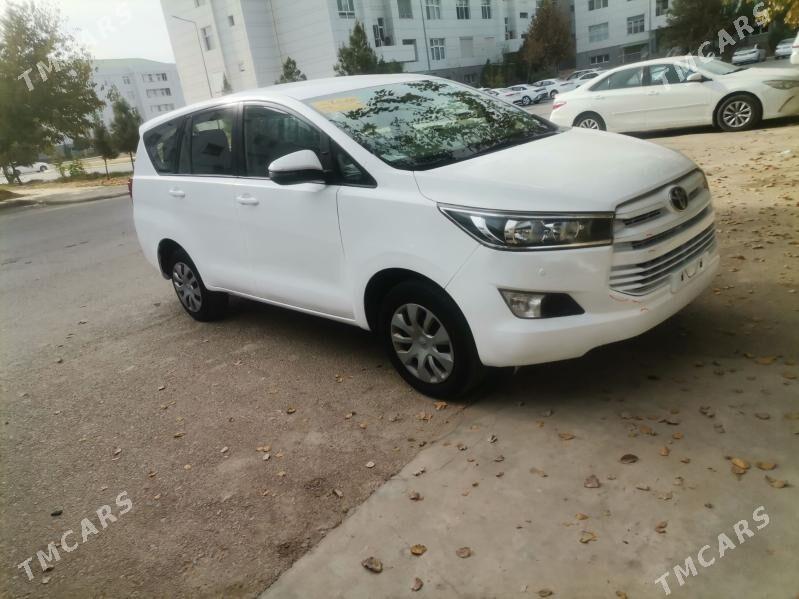 Toyota Innova 2020 - 230 000 TMT - Aşgabat - img 3