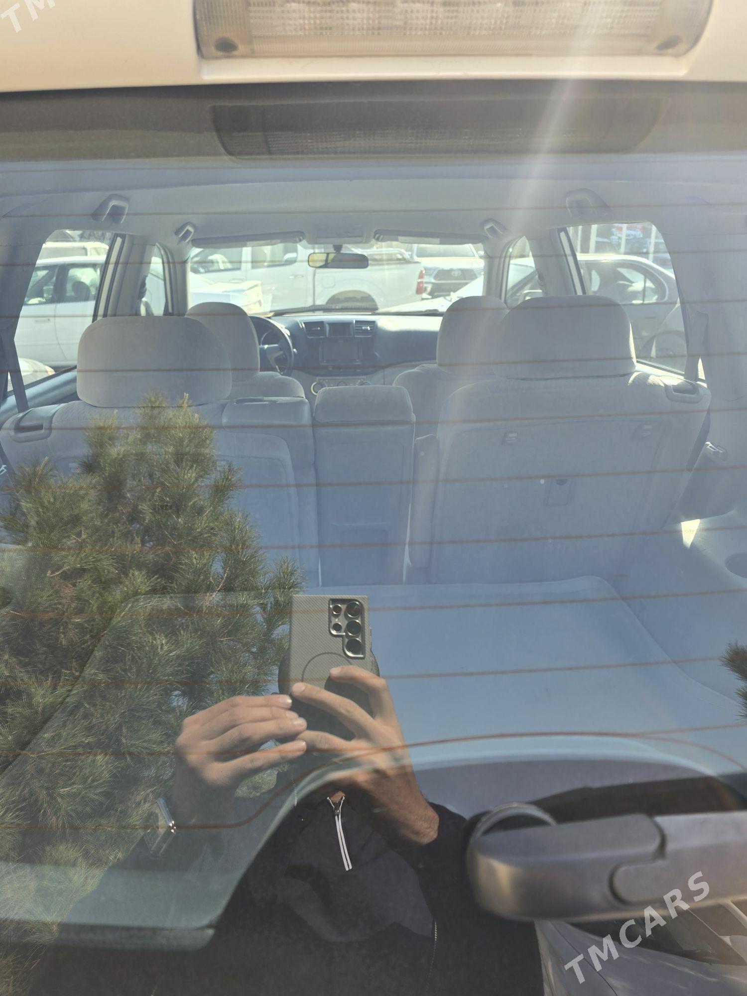 Toyota Highlander 2009 - 260 000 TMT - Мары - img 2