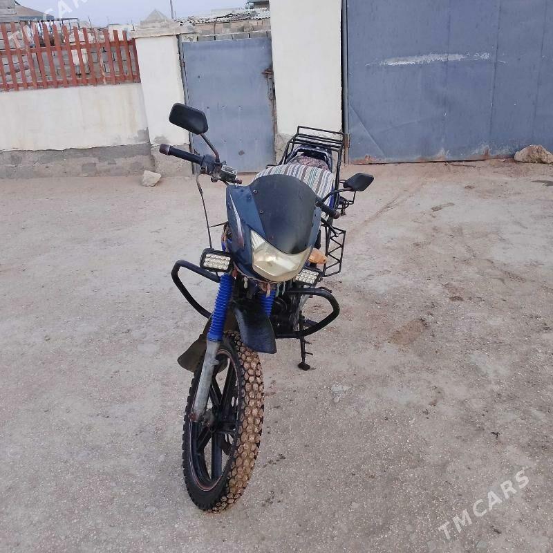 Fekon FK200-14G 2014 - 11 600 TMT - Esenguly - img 5