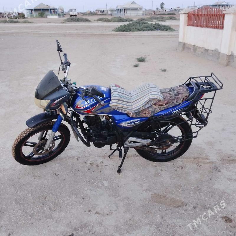 Fekon FK200-14G 2014 - 11 600 TMT - Esenguly - img 2