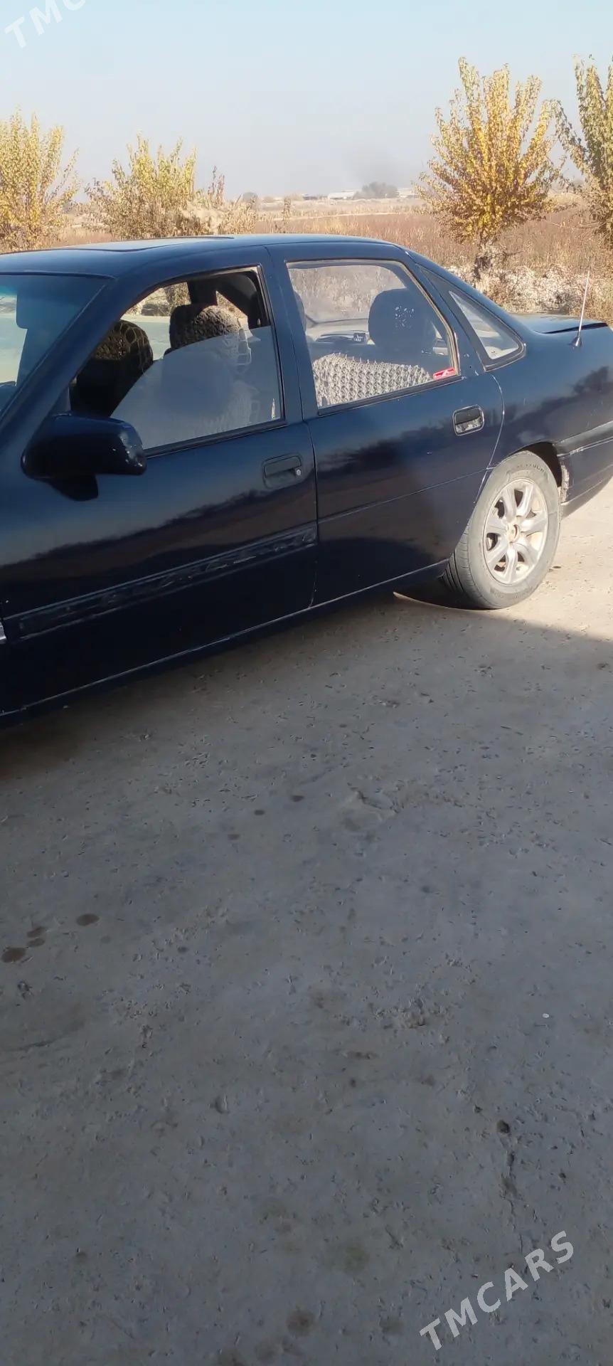 Opel Vectra 1990 - 20 000 TMT - Чарджоу - img 4