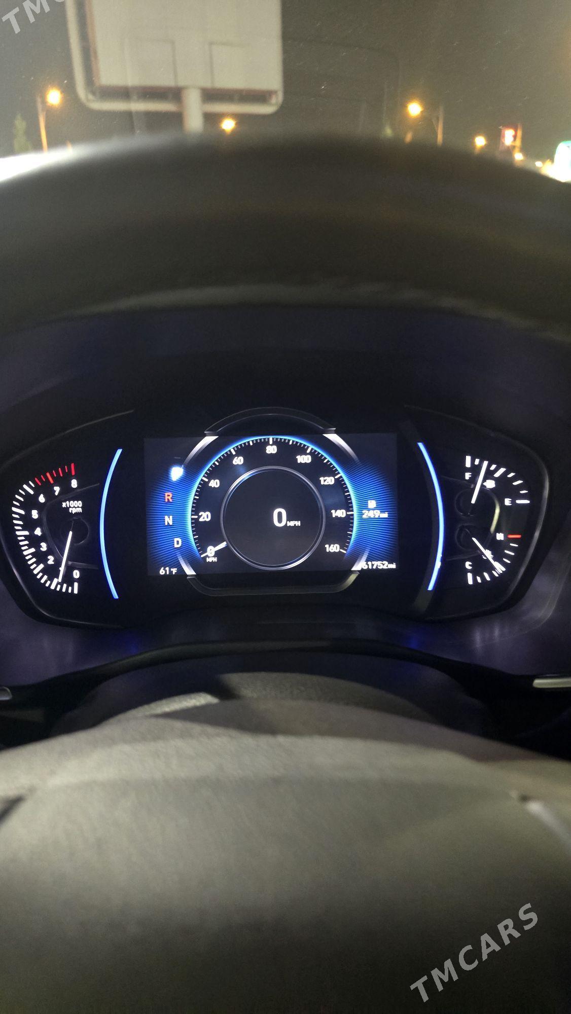 Hyundai Santa Fe 2020 - 370 000 TMT - Aşgabat - img 8