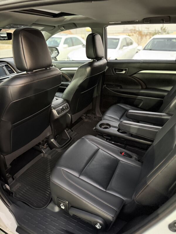 Toyota Highlander 2019 - 490 000 TMT - Balkanabat - img 6