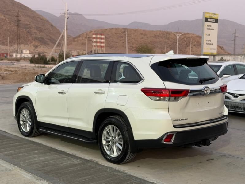 Toyota Highlander 2019 - 490 000 TMT - Balkanabat - img 5