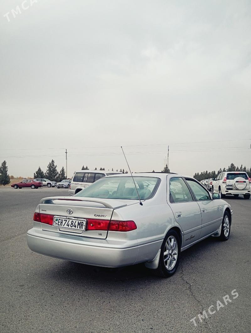 Toyota Camry 2001 - 180 000 TMT - Мары - img 4