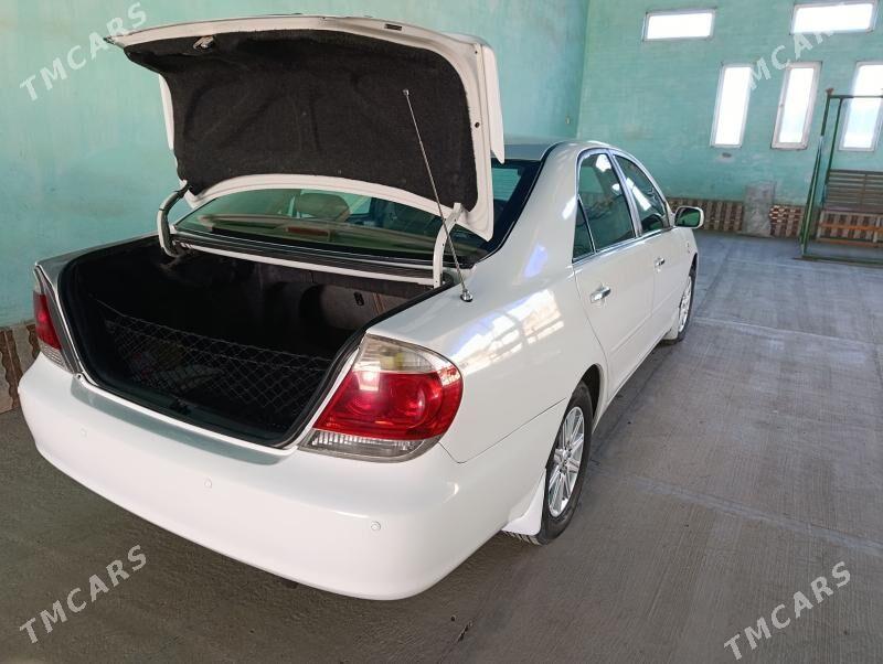 Toyota Camry 2004 - 185 000 TMT - Halaç - img 4