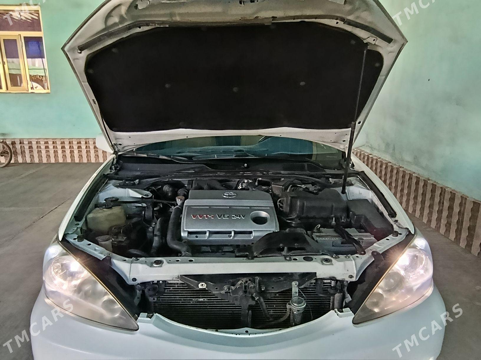 Toyota Camry 2004 - 185 000 TMT - Halaç - img 6