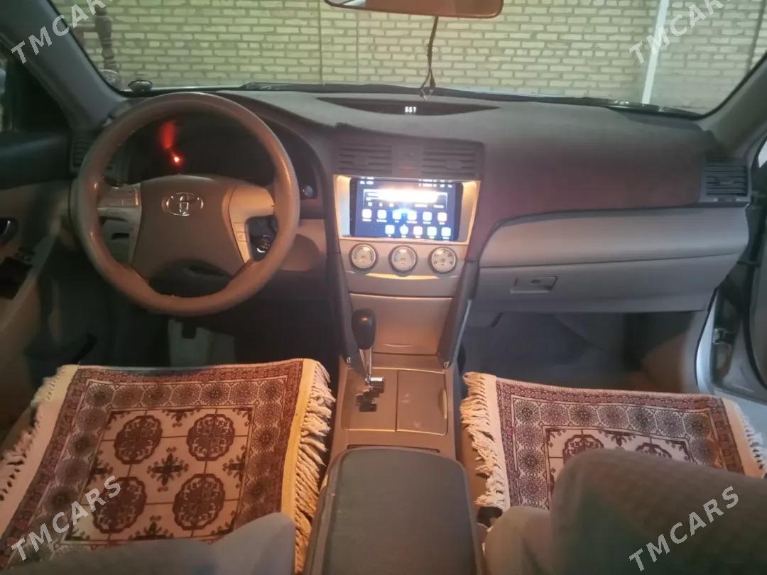 Toyota Camry 2007 - 170 000 TMT - Mary - img 4