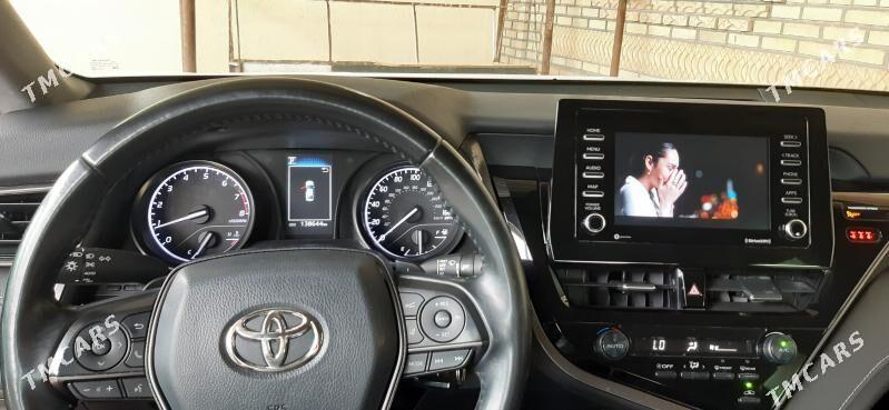 Toyota Camry 2021 - 340 000 TMT - Бузмеин - img 6