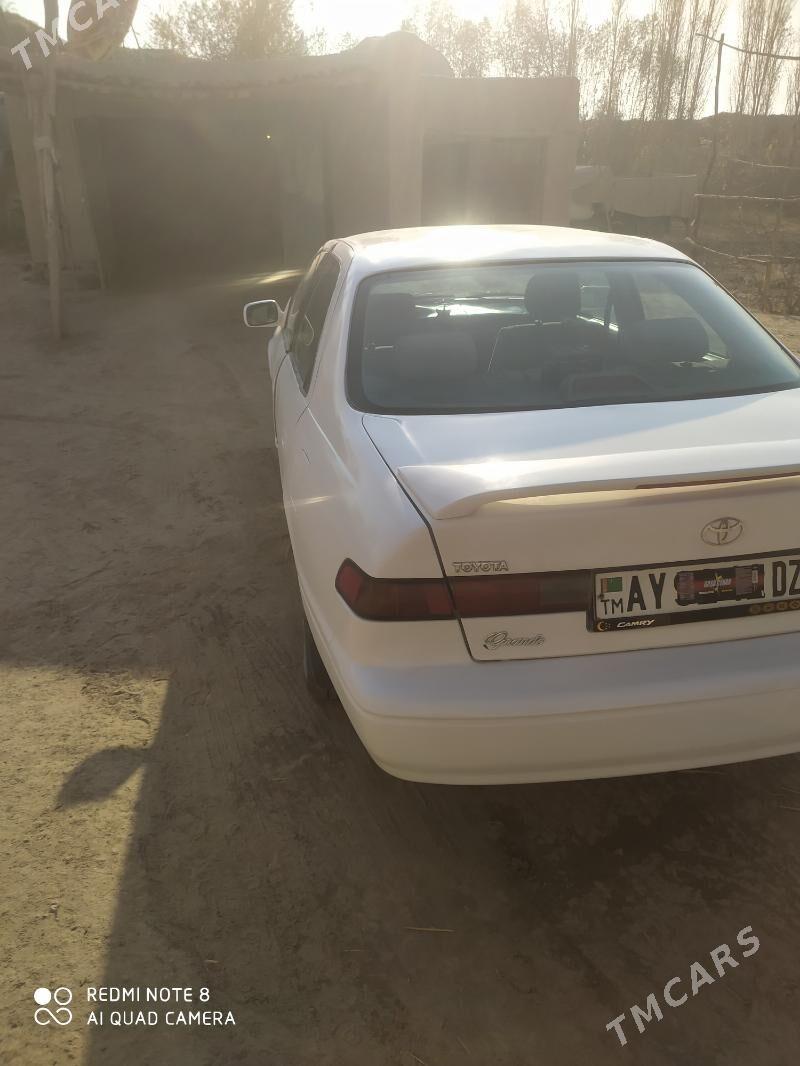 Toyota Camry 1998 - 150 000 TMT - Akdepe - img 3