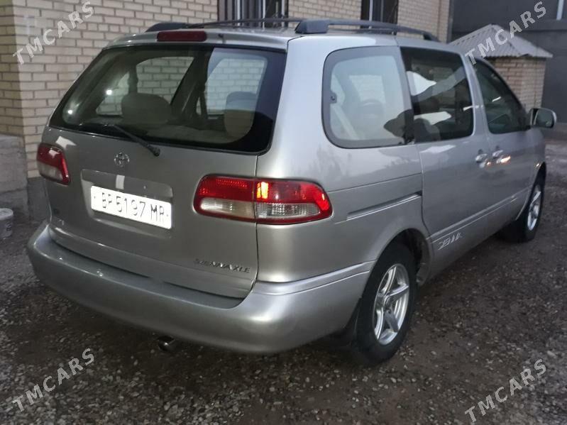 Toyota Sienna 2002 - 145 000 TMT - Мары - img 4