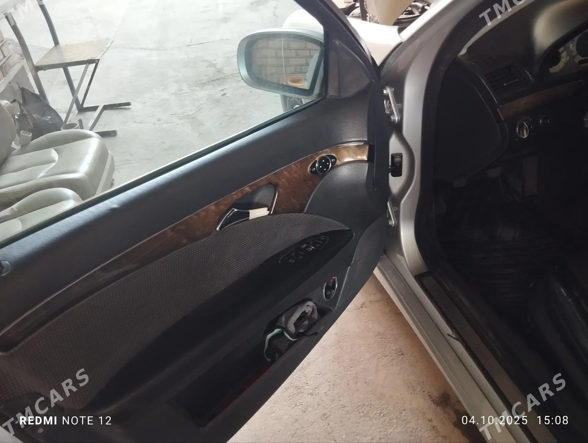 Mercedes-Benz E320 2003 - 115 000 TMT - Baýramaly - img 5