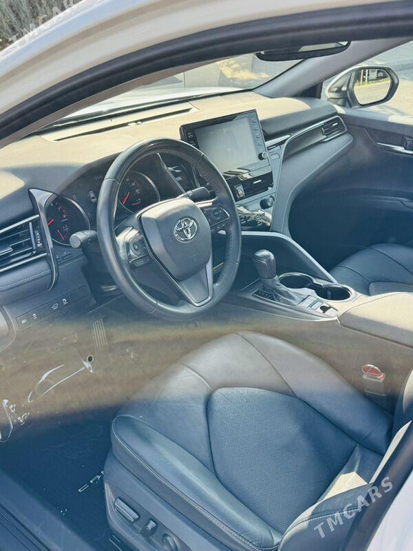 Toyota Camry 2021 - 415 000 TMT - Кëши - img 8