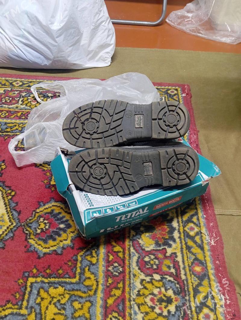 satlyk totol botinka - Türkmenbaşy - img 2