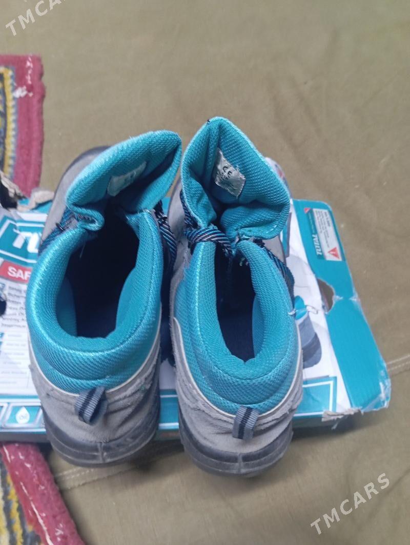 satlyk totol botinka - Türkmenbaşy - img 1