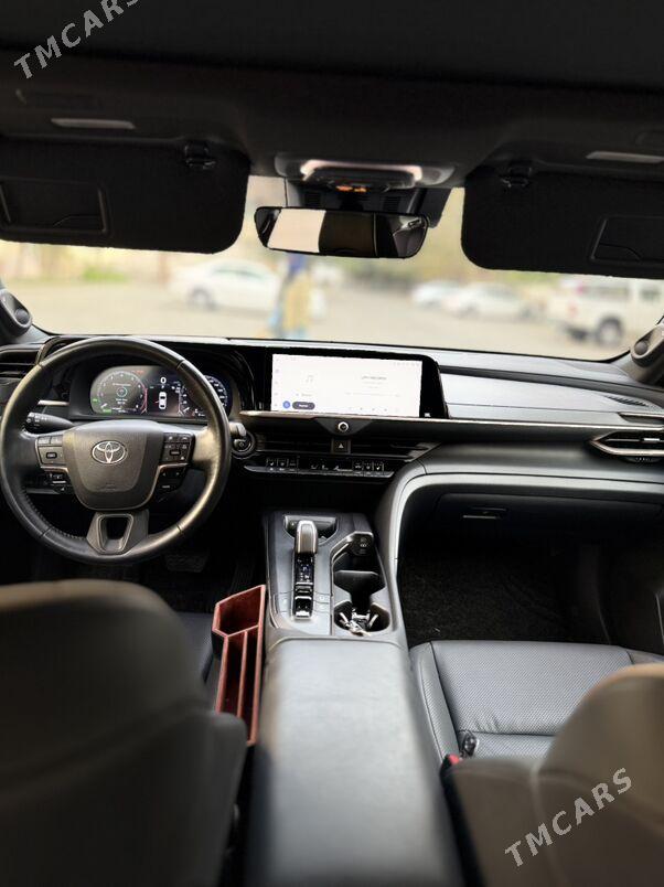 Toyota Crown 2023 - 700 000 TMT - Aşgabat - img 4