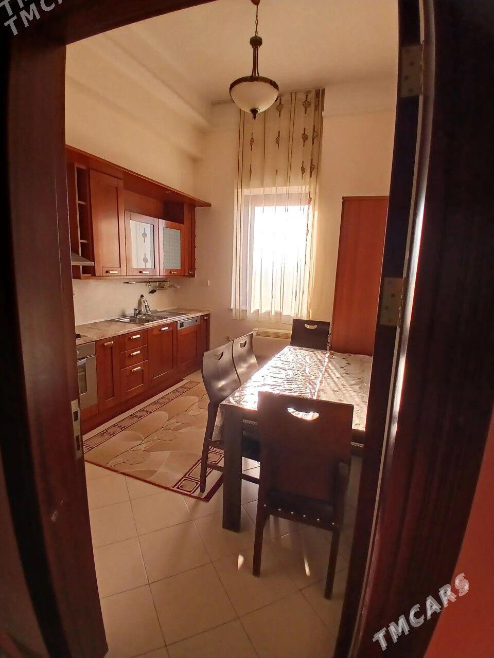 Arenda jay - Gurtly - img 3