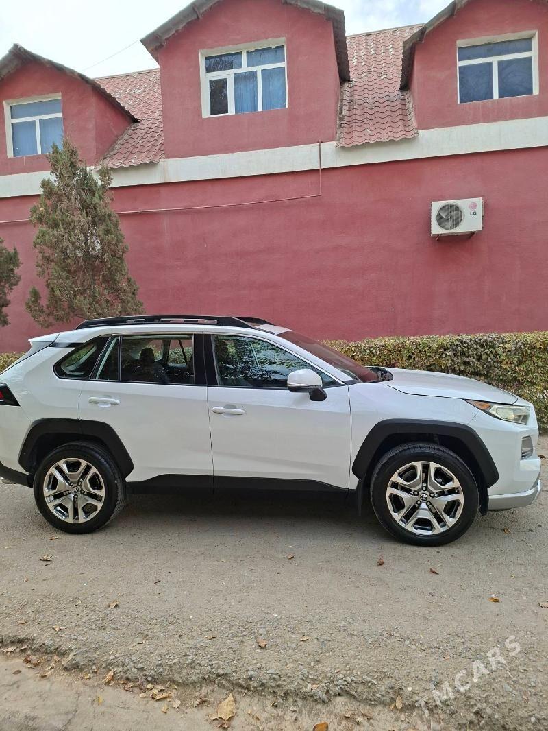 Toyota RAV4 2020 - 298 000 TMT - Aşgabat - img 3