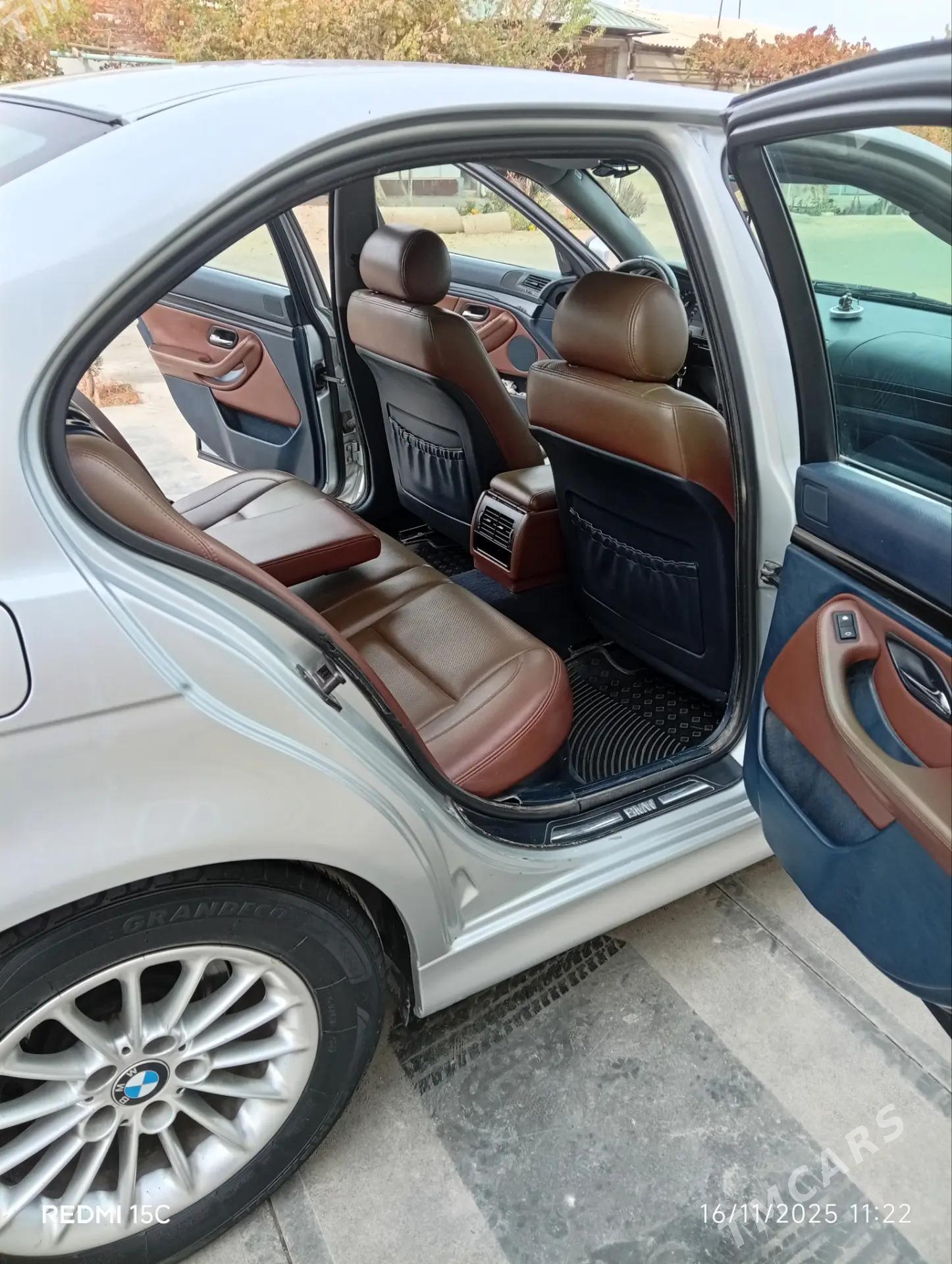 BMW E39 1999 - 130 000 TMT - Türkmenabat - img 9