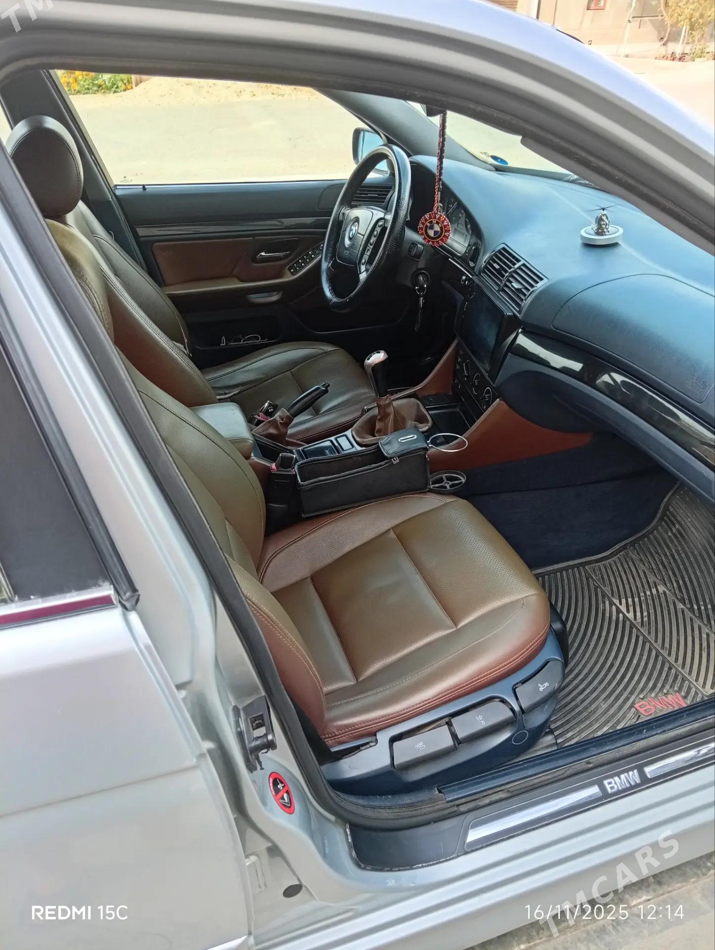 BMW E39 1999 - 130 000 TMT - Türkmenabat - img 8