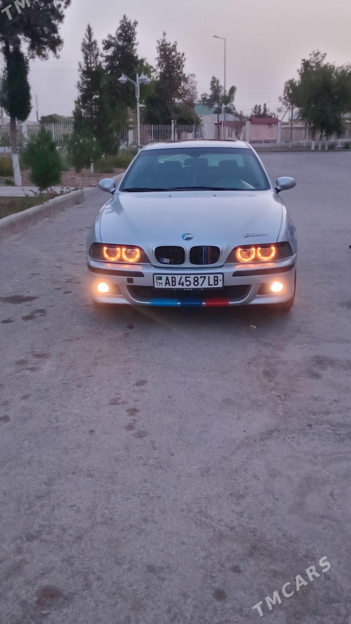 BMW E39 2003 - 130 000 TMT - Dänew - img 5