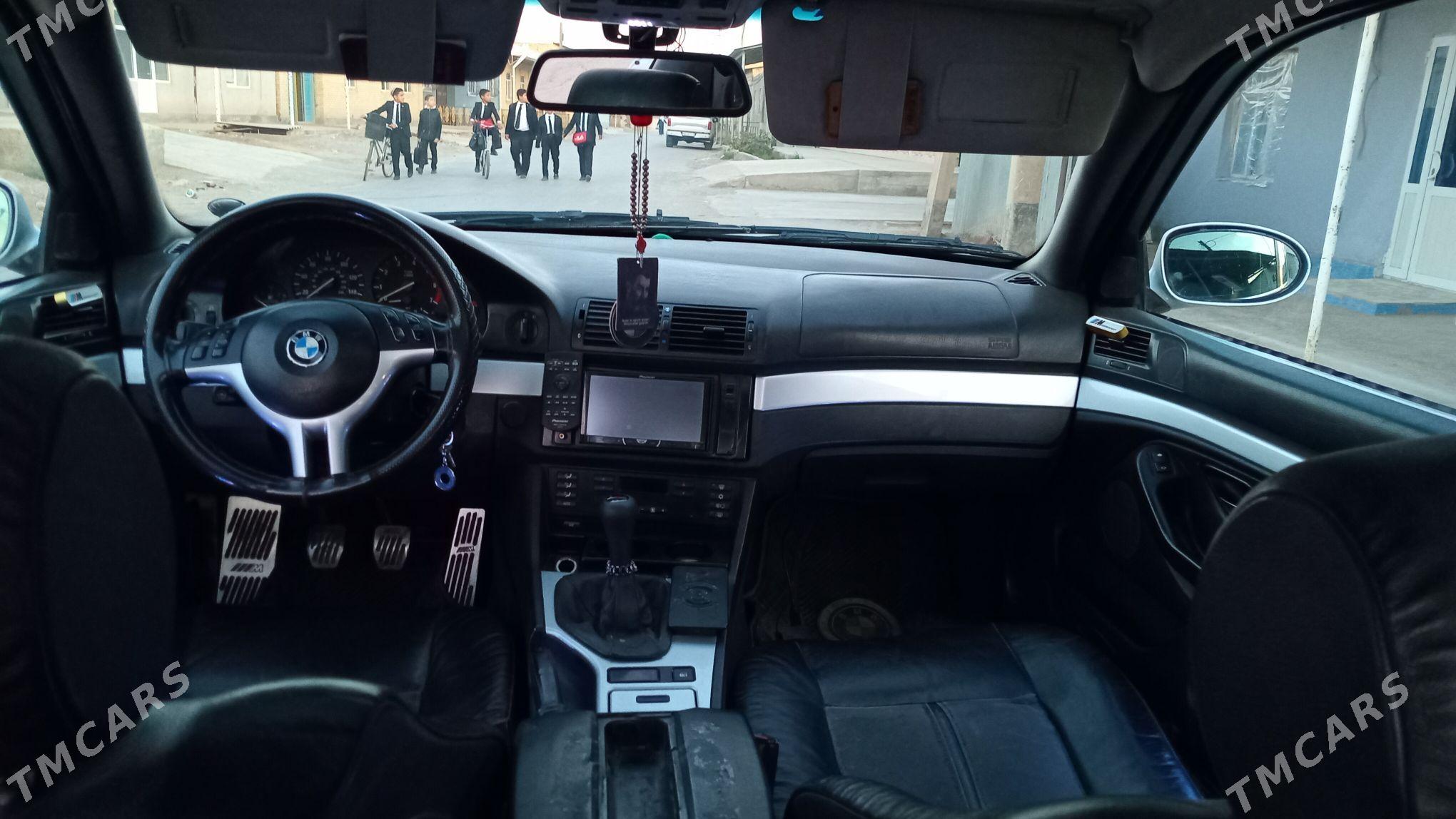 BMW E39 2003 - 130 000 TMT - Dänew - img 1