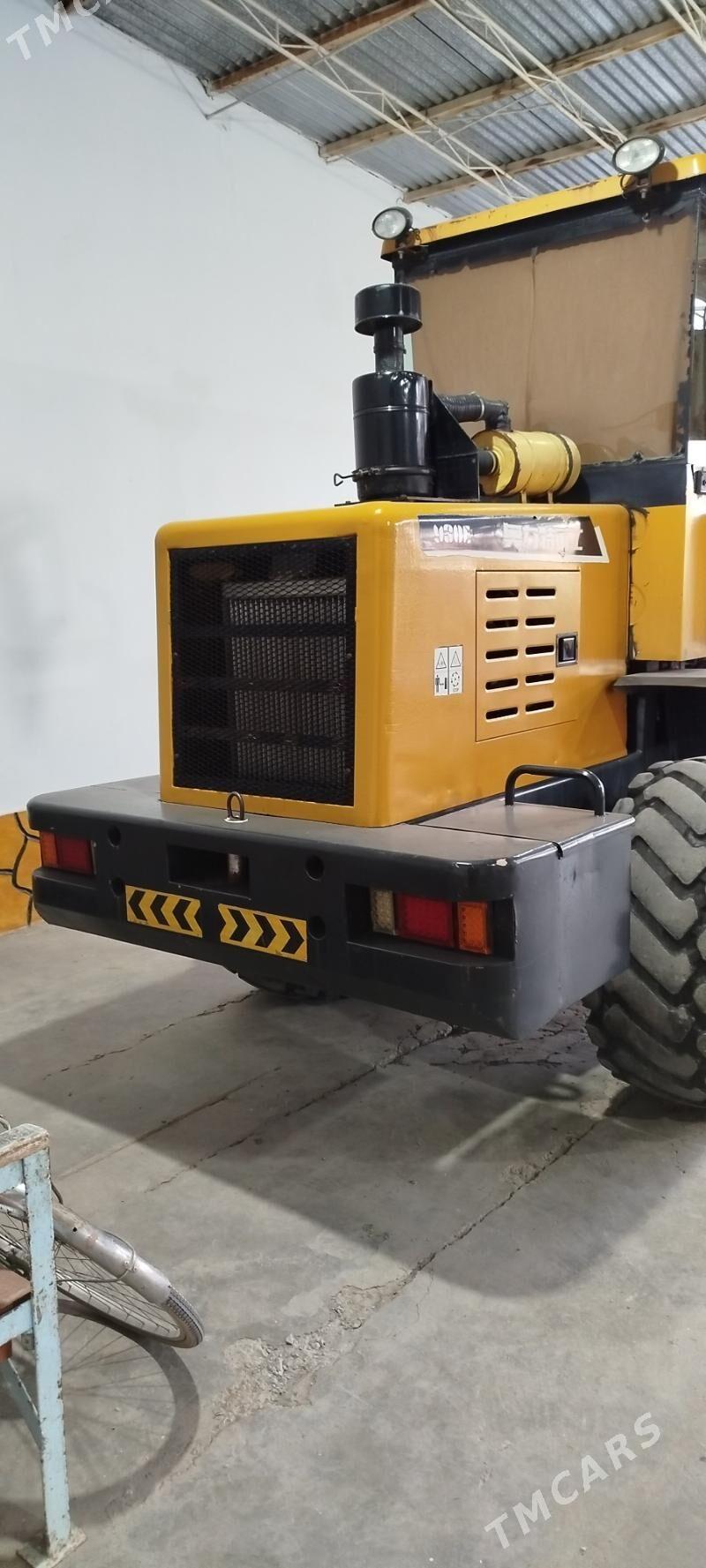 XCMG LW300F 2014 - 260 000 TMT - Çärjew - img 5