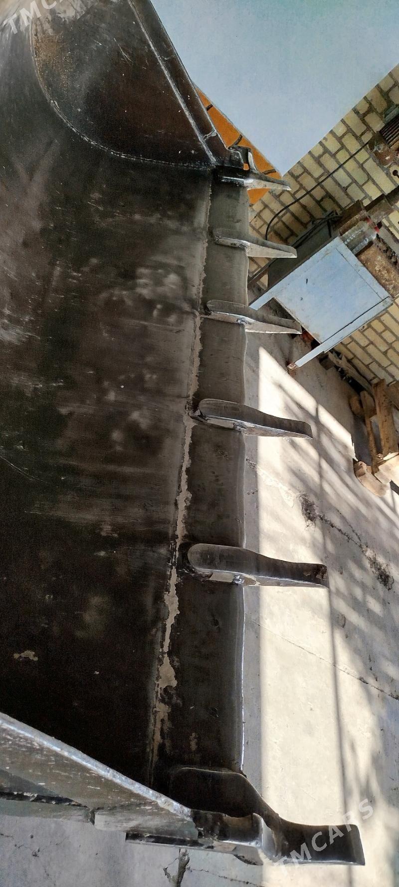 XCMG LW300F 2014 - 260 000 TMT - Çärjew - img 8