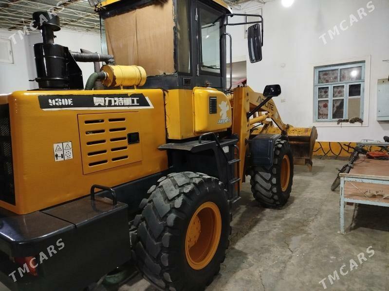 XCMG LW300F 2014 - 260 000 TMT - Çärjew - img 2