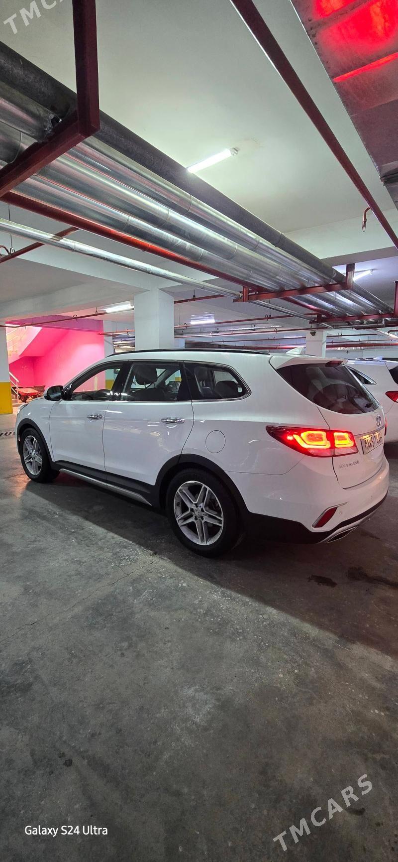 Hyundai Santa Fe 2018 - 330 000 TMT - Podwoýski köç. (Bitarap Türkmenistan şaýoly) - img 4