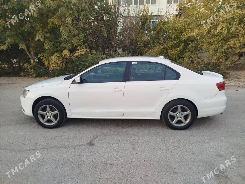 Volkswagen Jetta 2012 - 120 000 TMT - Бузмеин ГРЭС - img 3