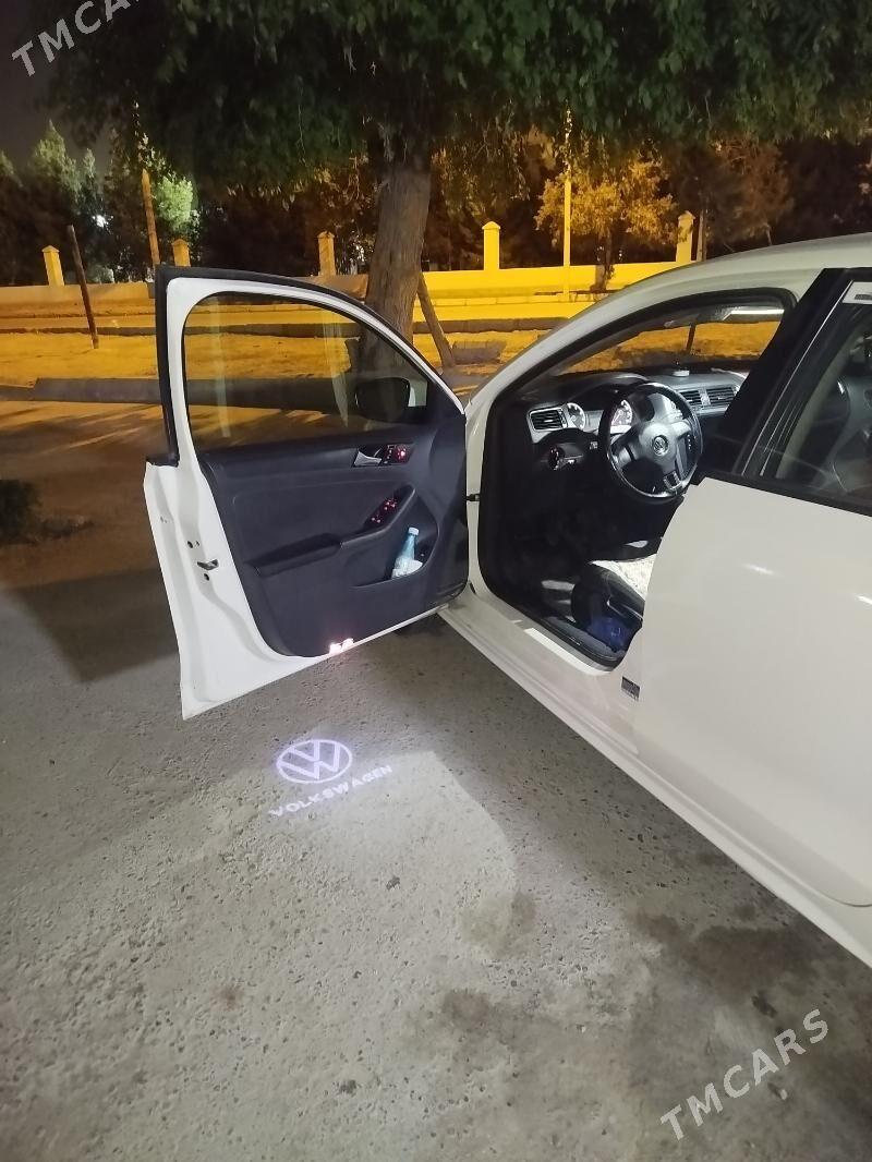 Volkswagen Jetta 2012 - 120 000 TMT - Бузмеин ГРЭС - img 8