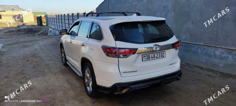 Toyota Highlander 2015 - 380 000 TMT - Köneürgenç - img 4