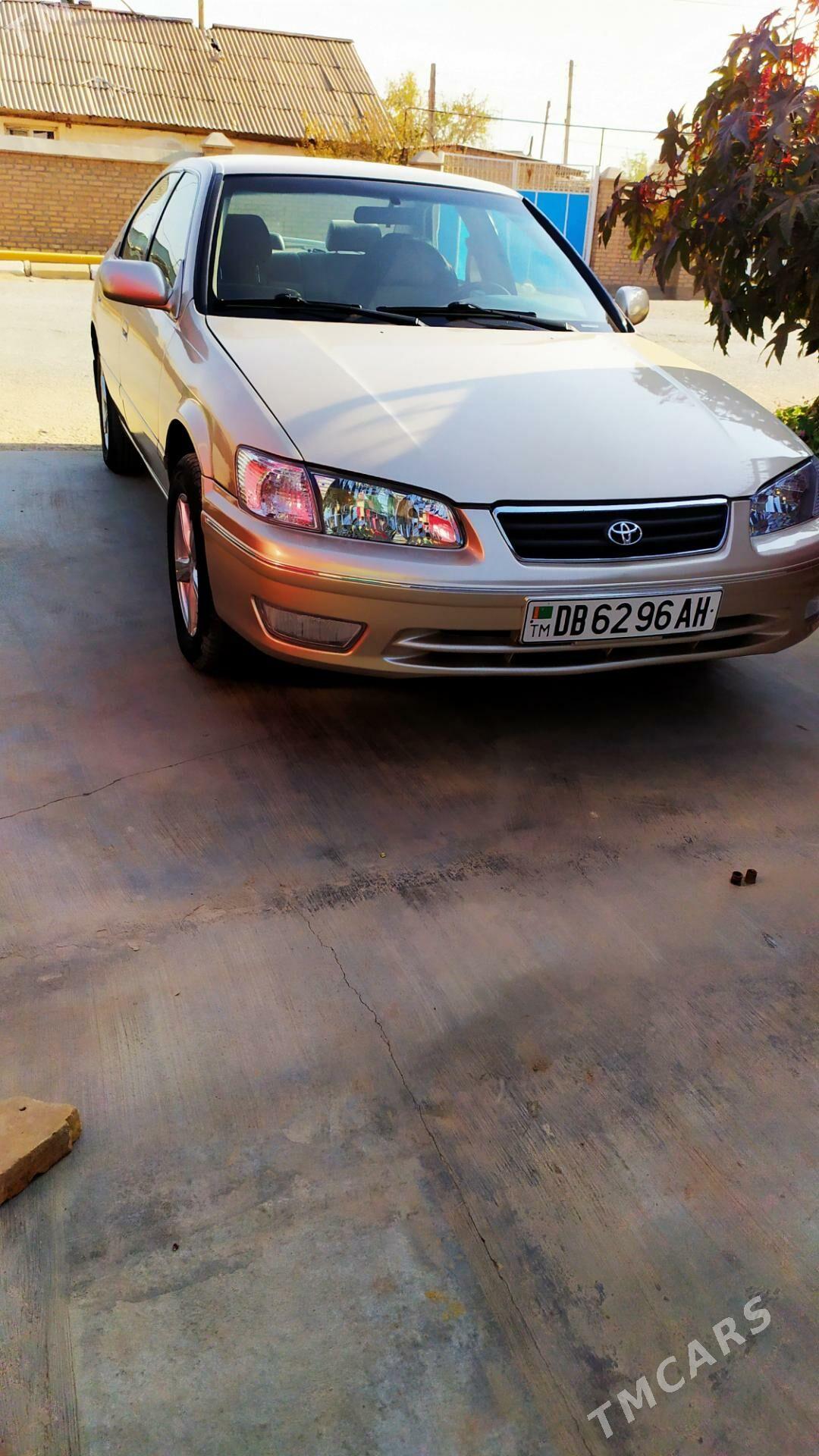 Toyota Camry 2000 - 135 000 TMT - Теджен - img 5