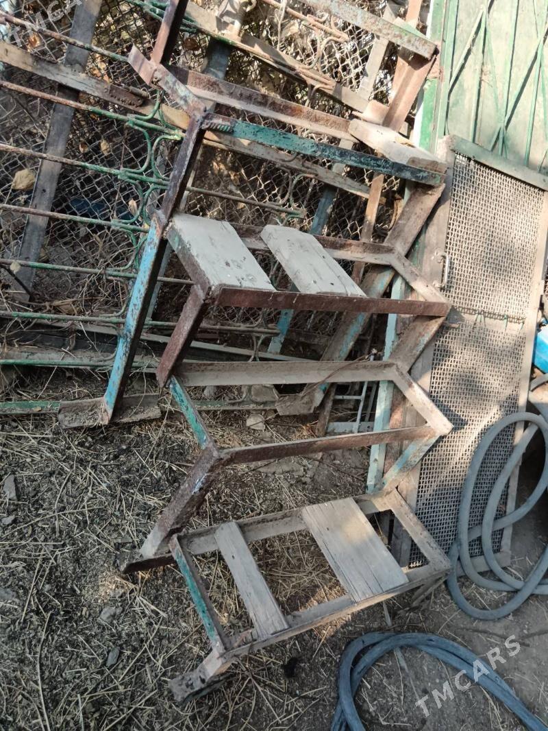 Basganjak ugalokdan yasalan - Bagyr - img 1