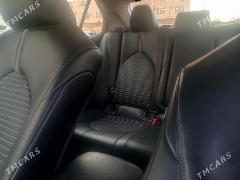 Toyota Camry 2018 - 290 000 TMT - Мары - img 5