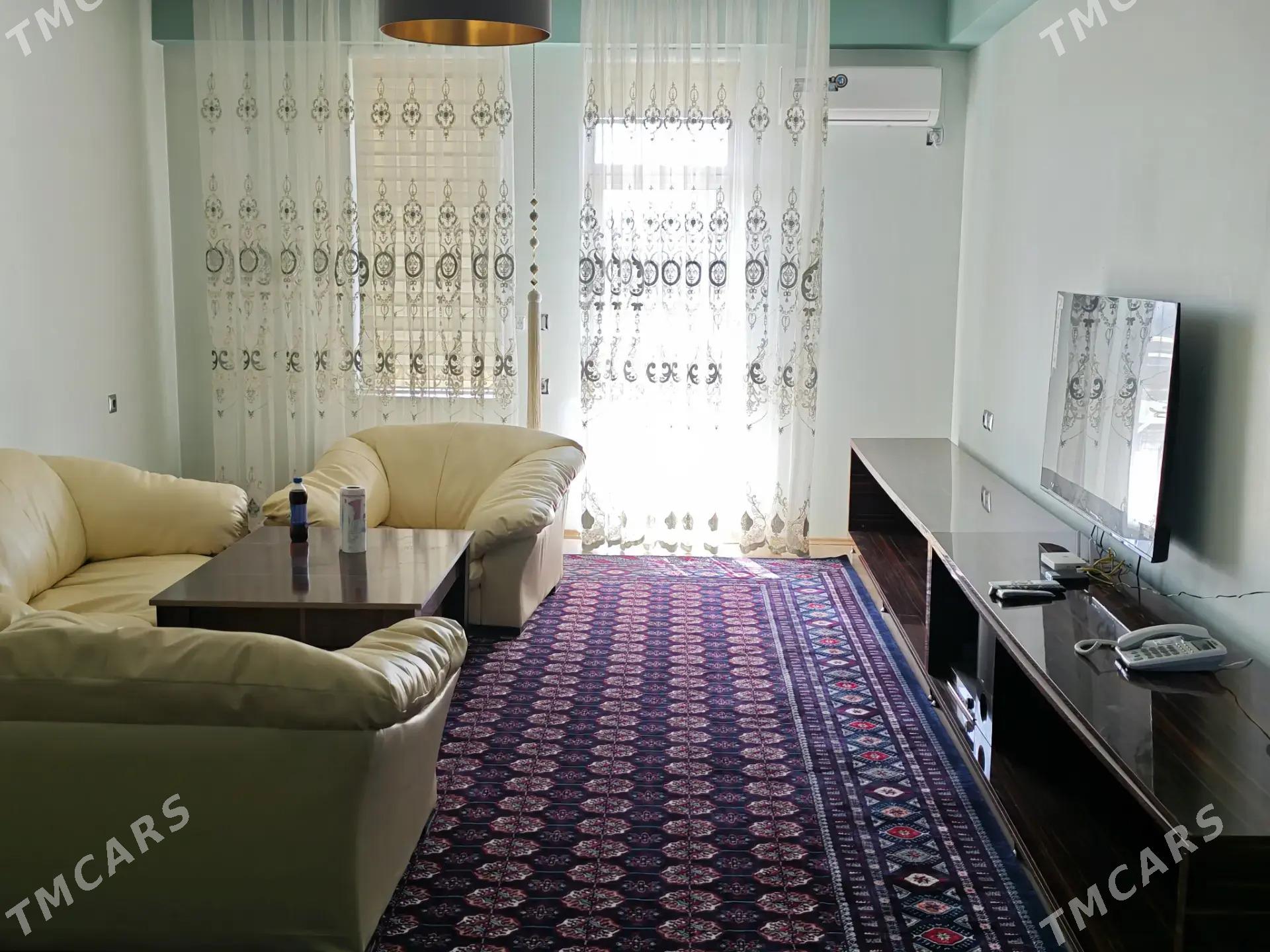 ГОГОЛЯ, 4-КОМН. ПОЛУЭЛИТКА - Aşgabat - img 1