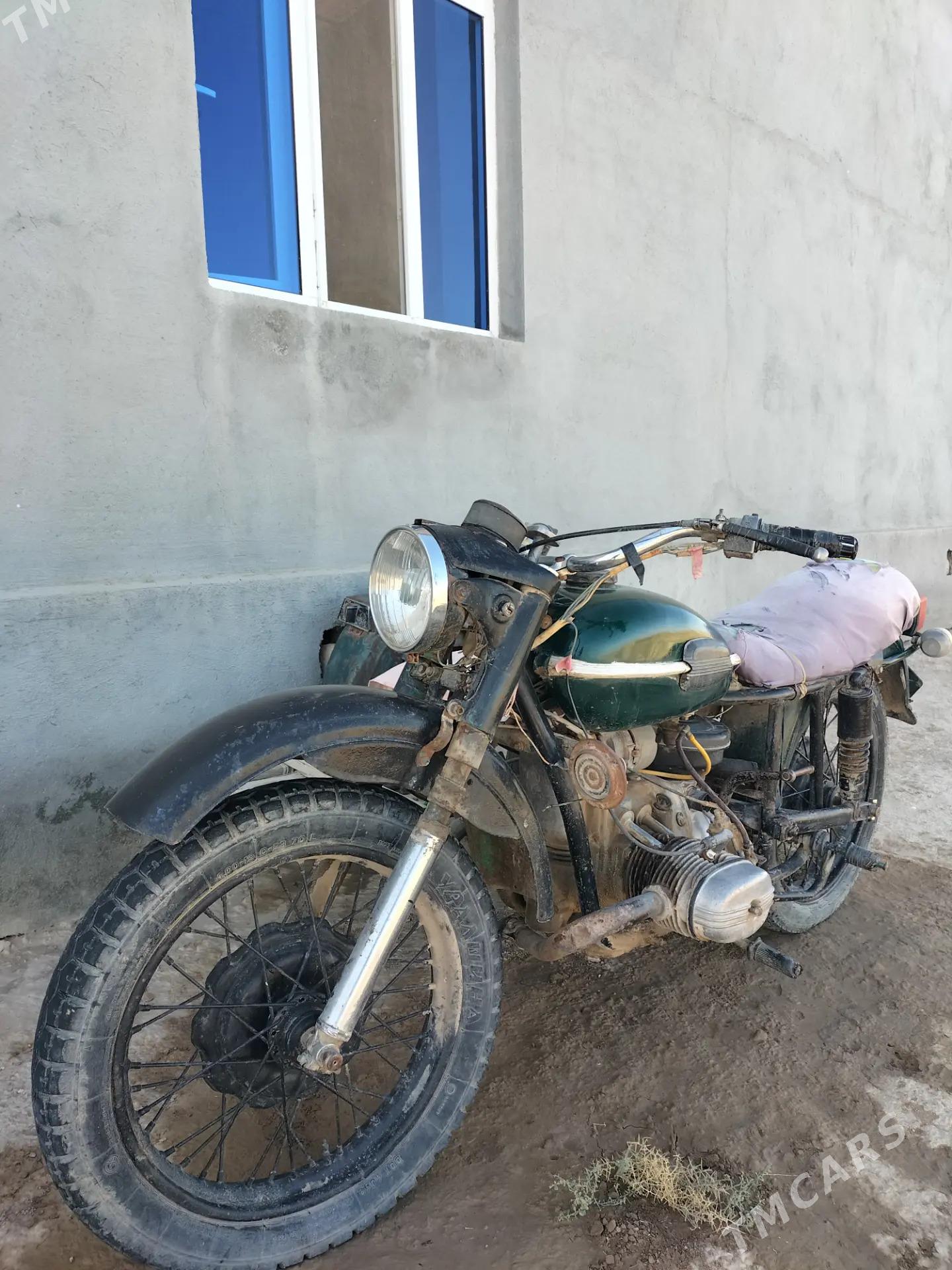 MTZ 80 2002 - 2 600 TMT - Байрамали - img 2