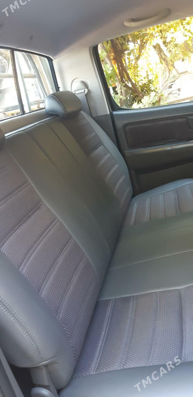 Toyota Hilux 2014 - 440 000 TMT - Фарап - img 7