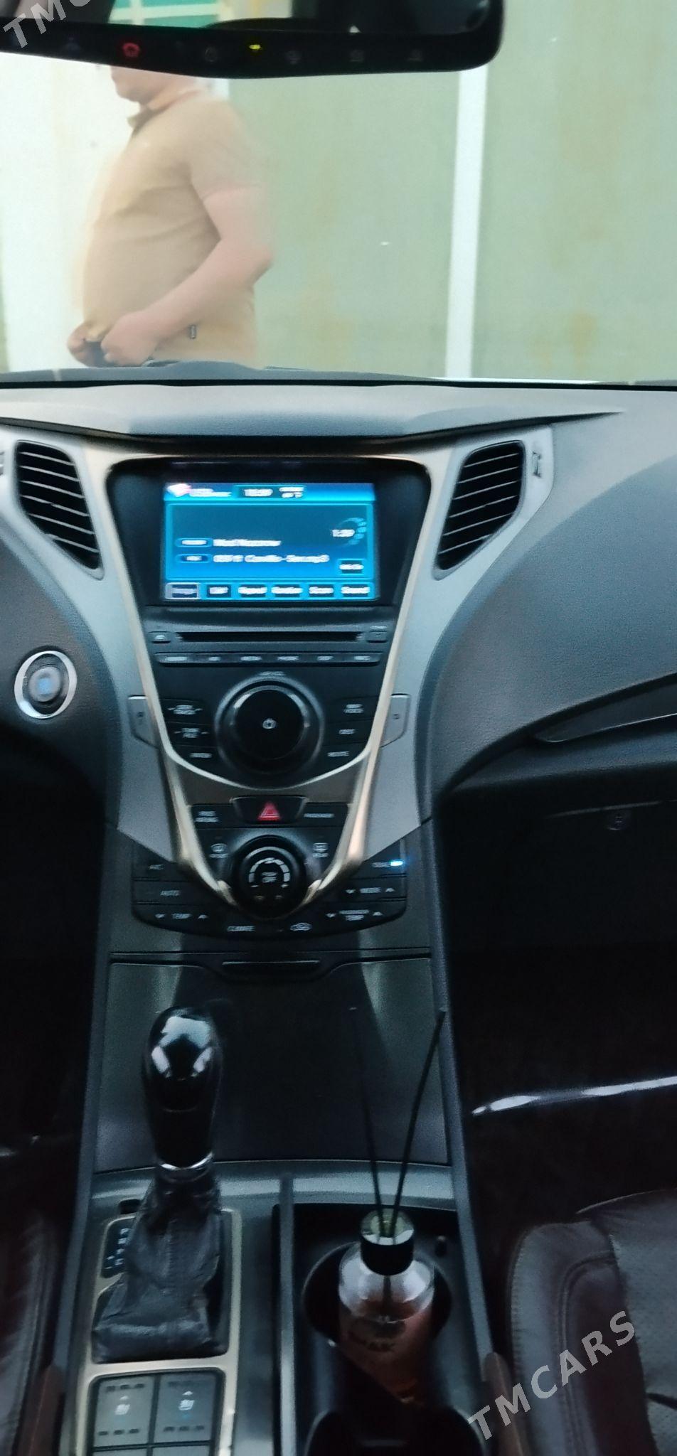 Hyundai Azera 2013 - 285 000 TMT - Bäherden - img 2