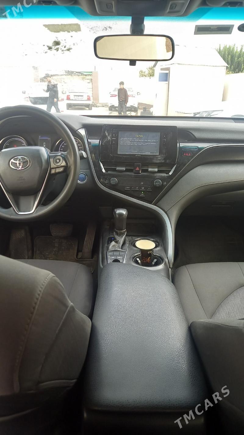 Toyota Camry 2021 - 216 000 TMT - Бузмеин - img 4