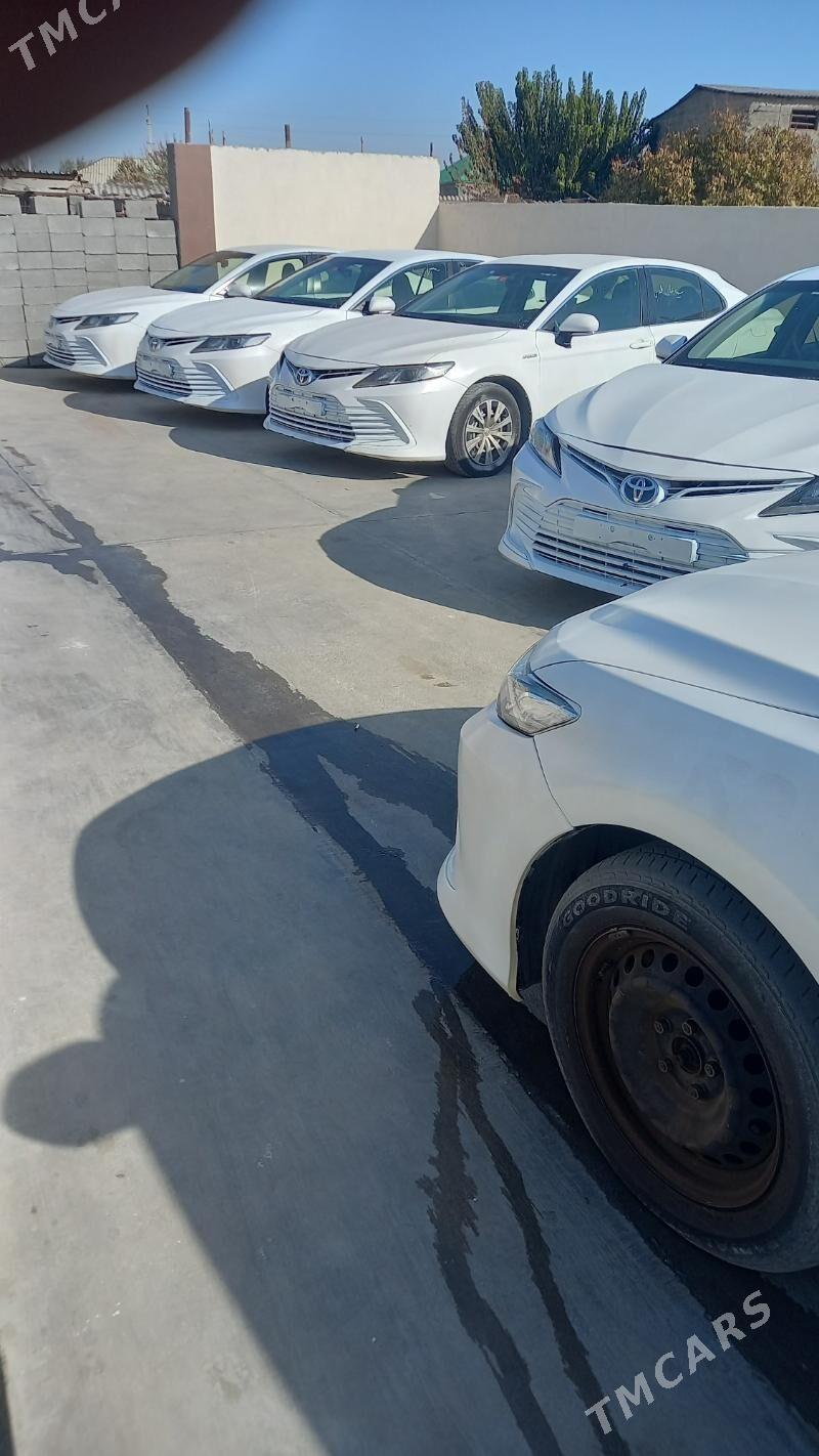 Toyota Camry 2021 - 216 000 TMT - Бузмеин - img 6