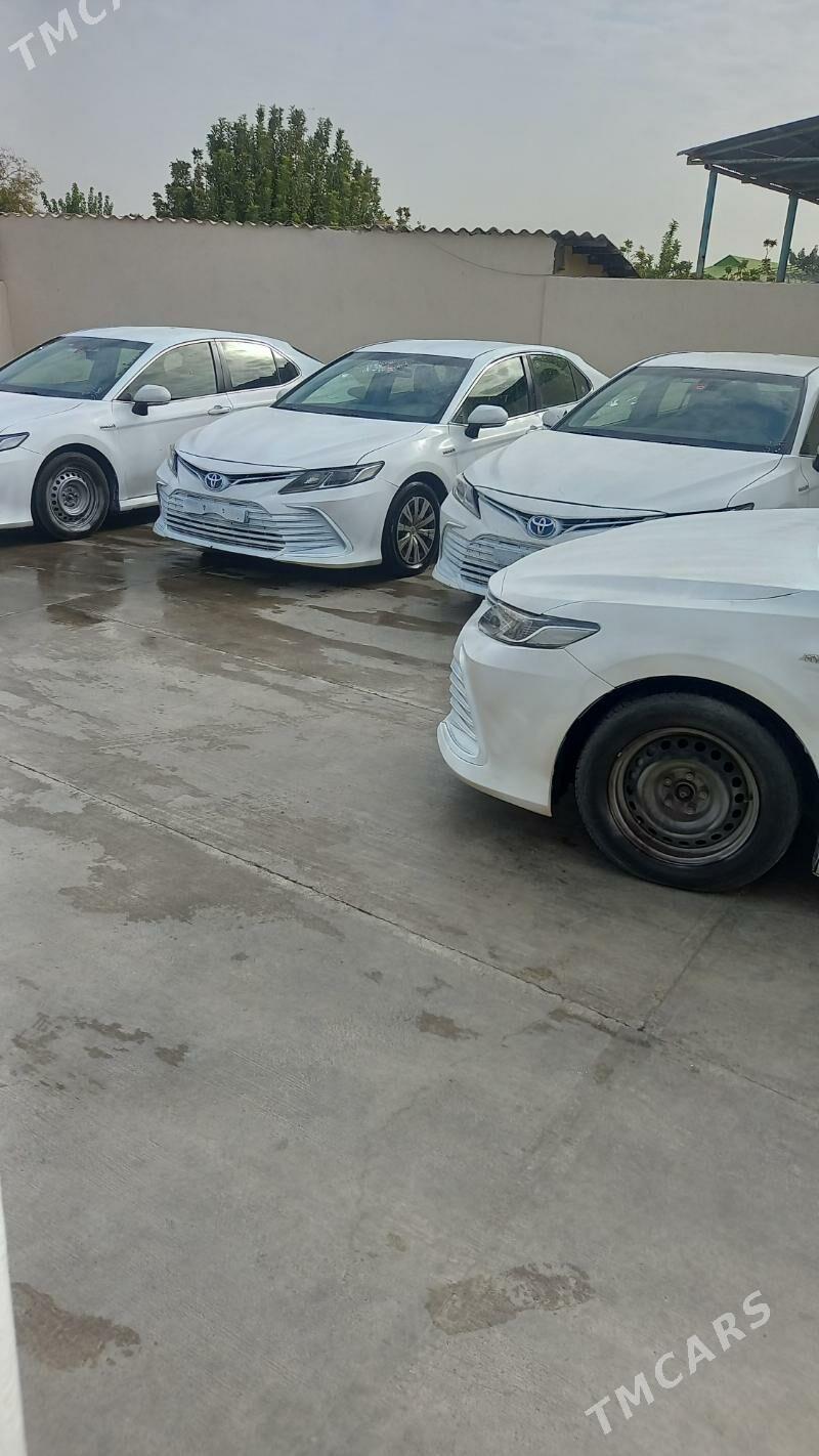 Toyota Camry 2021 - 216 000 TMT - Бузмеин - img 2