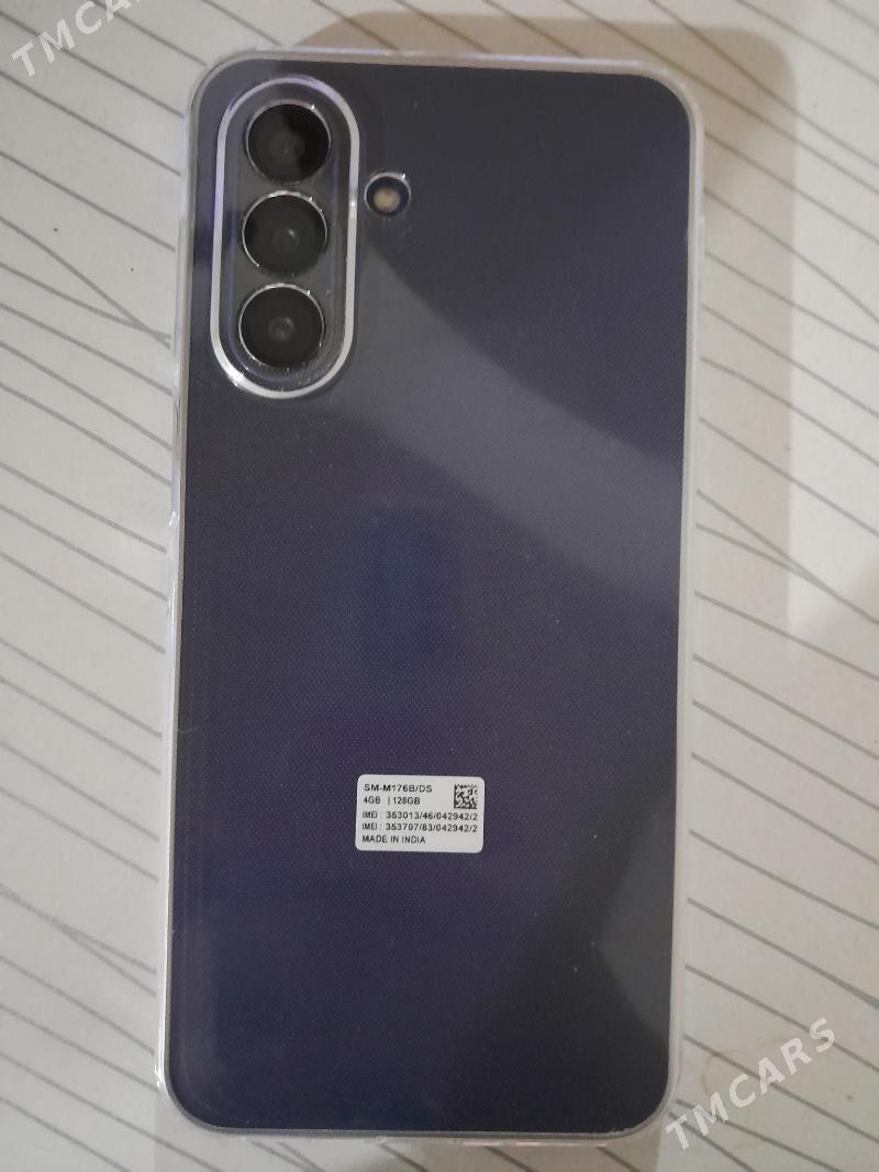 Samsung M17 5G - Гурбансолтан Едже - img 3