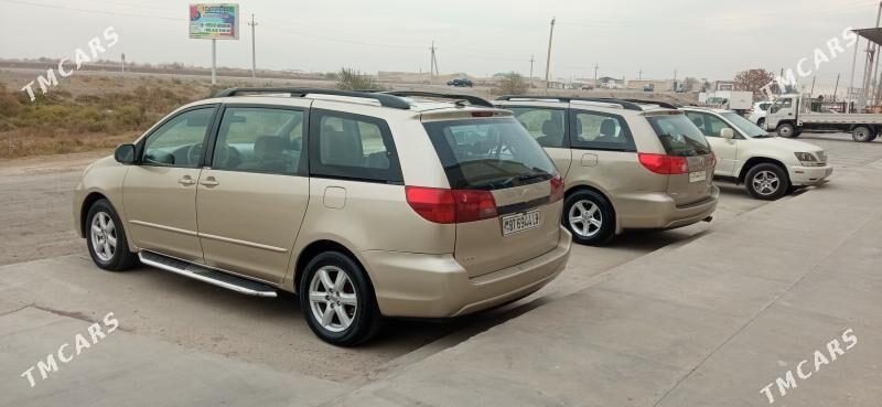 Toyota Sienna 2004 - 254 800 TMT - Дянев - img 3