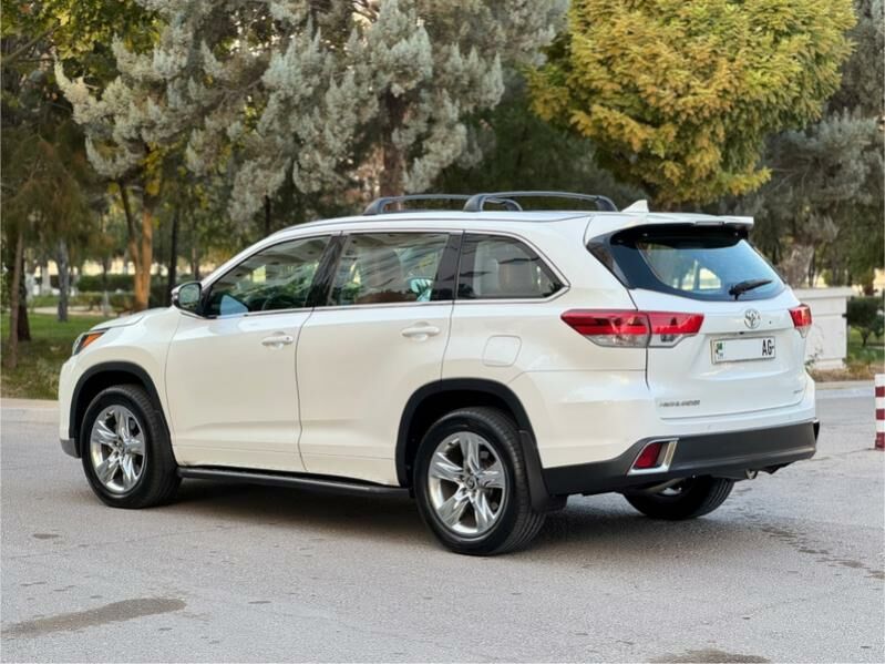 Toyota Highlander 2018 - 485 000 TMT - Ашхабад - img 6