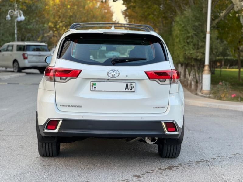 Toyota Highlander 2018 - 485 000 TMT - Ашхабад - img 2